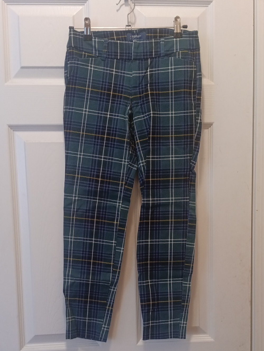 Old Navy Plaid Pixie Pants